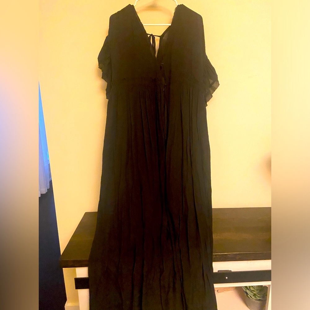 Long black dress by Sweet Lovely size 1x